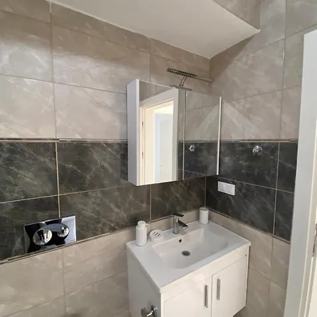 Selcuklar 2 アパート *